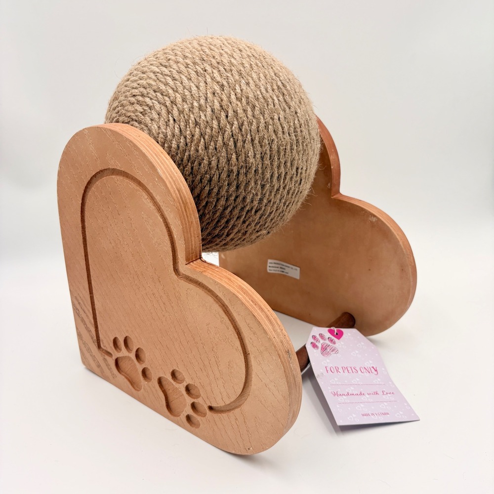 For Pets Only Heart Wooden Cat Scratching Post Sisal Rope Rotating Ball New